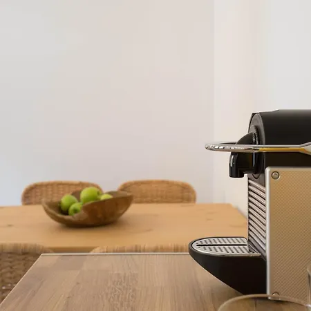 Будинок відпочинку Lindas Convent Garden 2 *