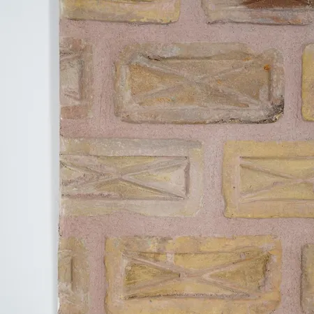 Lindas Convent Garden 2 *